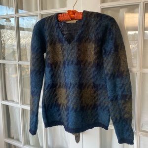 Vintage Arrow Cum Laude Plaid Mohair V Neck Sweater